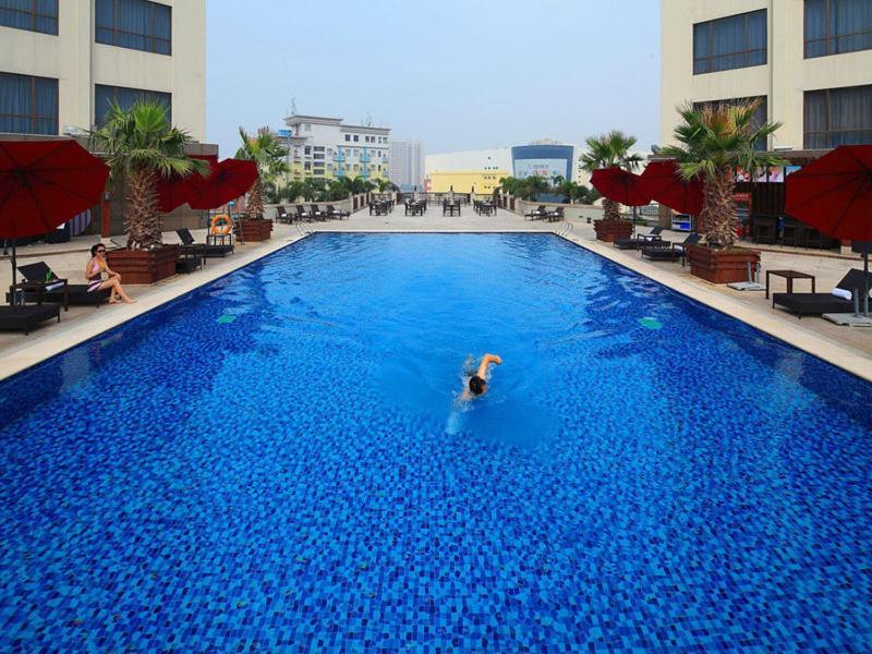 Vienna Hotel Shenzhen Exibition Center Exterior photo